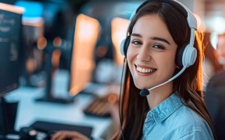 Sony WH-1000XM6 dan JBL Live PRO 2 TWS: Headphone dan Earbuds Paling Viral di 2025